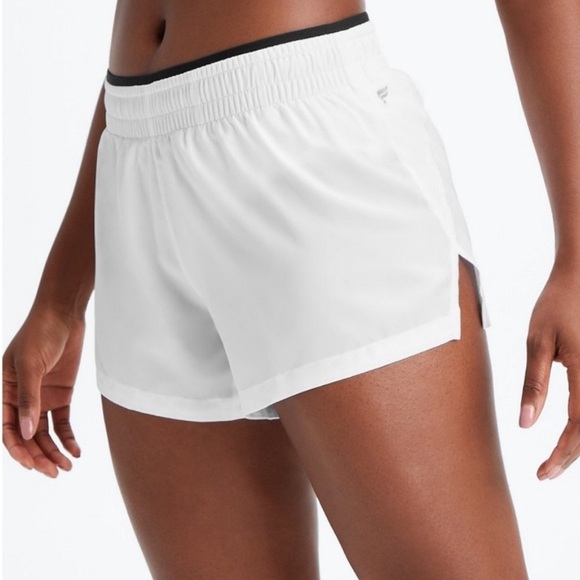 Fabletics breathe mid rise run short- sz L - Picture 1 of 4